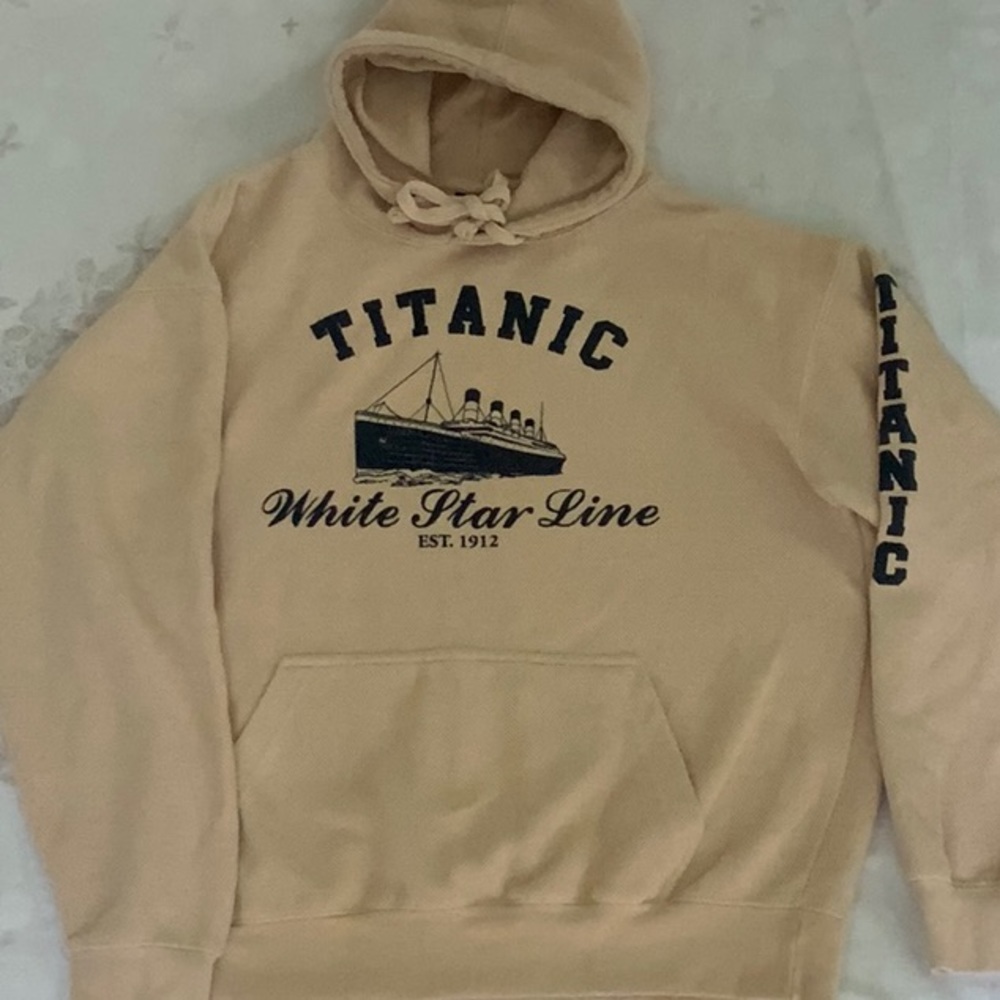 Titanic Sweatshirt - White Star Line Beige Hoodie